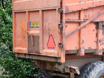 1984-ajk-at-1115-1396817-44429973