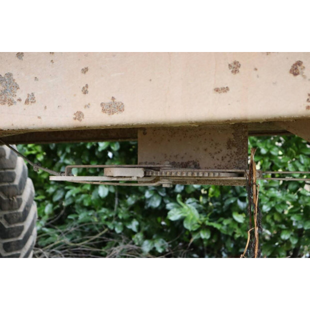 1984 AJK AT 1115-44429977