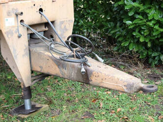 1984-ajk-at-1115-1396817-44429978