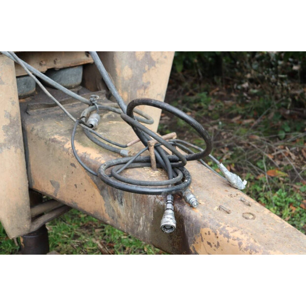 1984 AJK AT 1115-44429980