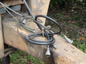 1984-ajk-at-1115-1396817-44429980