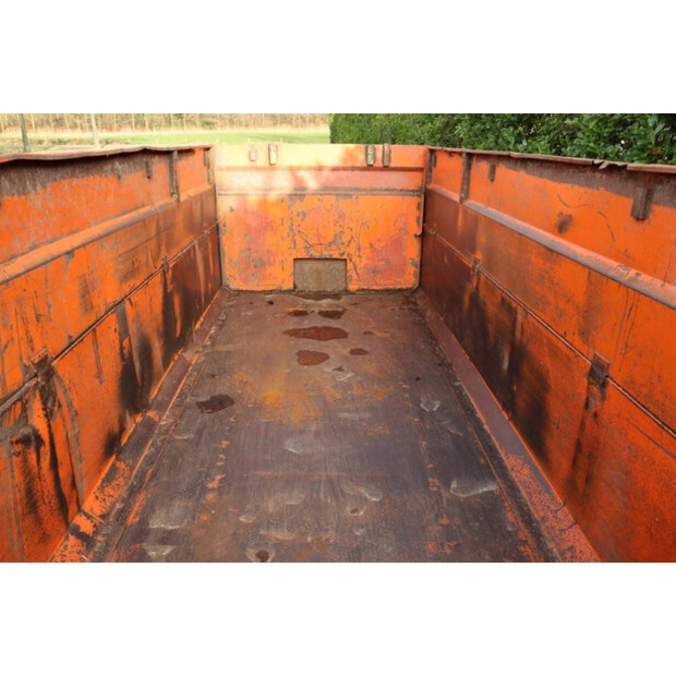 1984 AJK AT 1115-44429983