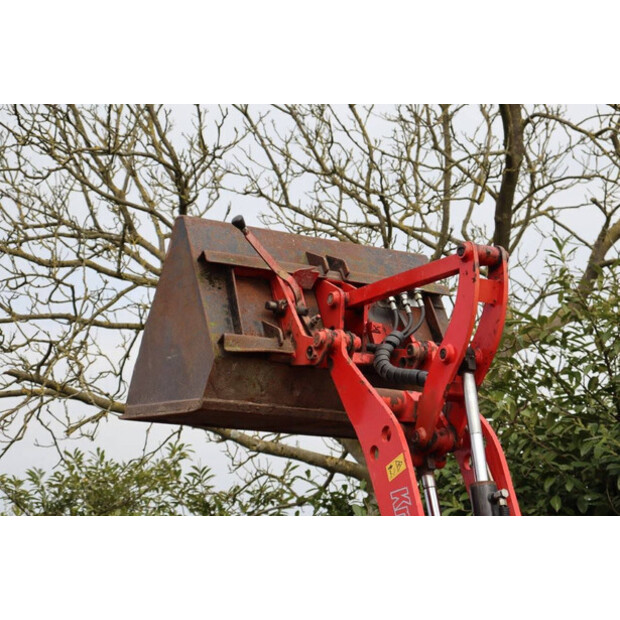 2009 ماكس 227-44430273