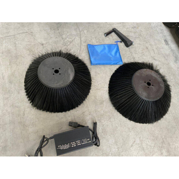 2025 Daewoo Das80 Zit-44430388