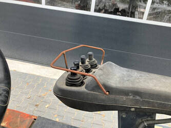 2005-toyota-7fbmf25-1396845-44430820