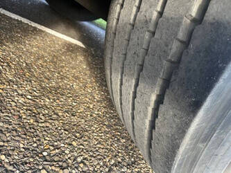 2006-mercedes-benz-actros-2832-1396853-44431010