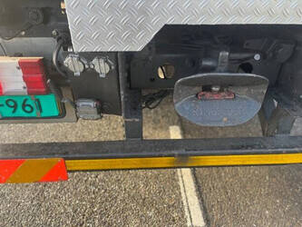 2006-mercedes-benz-actros-2832-1396853-44431012