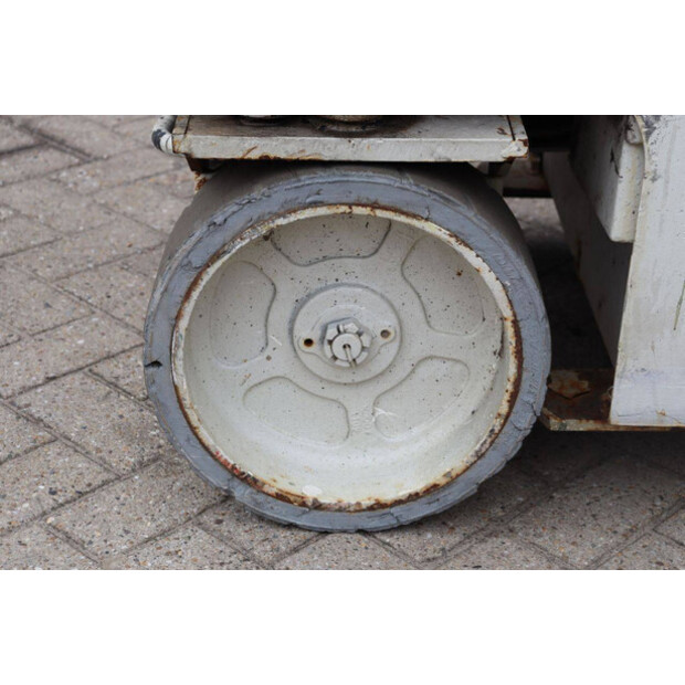 2013 Genie GS-2032-44431256