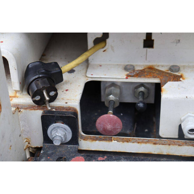 2013 Genie GS-2032-44431290