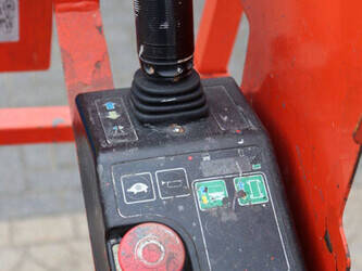 2013-genie-gs-2032-1396861-44431298