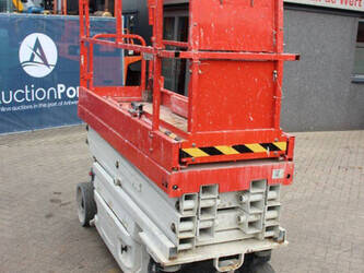 2016-jlg-2032es-1396862-44431310