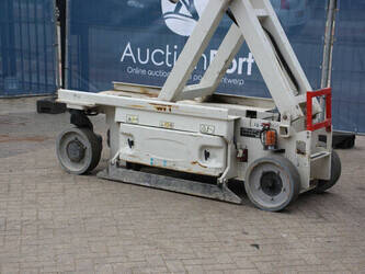 2016-jlg-2032es-1396862-44431330