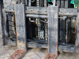 2010-mitsubishi-fg35n-1396872-44431651