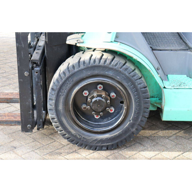 2010 MITSUBISHI FG35N-44431653