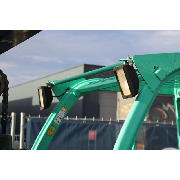 2010 MITSUBISHI FG35N-44431654