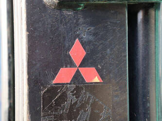 2010-mitsubishi-fg35n-1396872-44431655