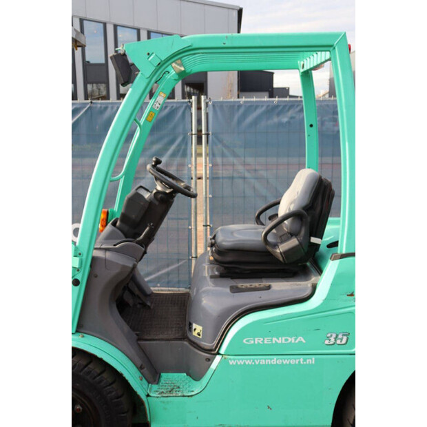 2010 MITSUBISHI FG35N-44431663