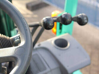 2010-mitsubishi-fg35n-1396872-44431669