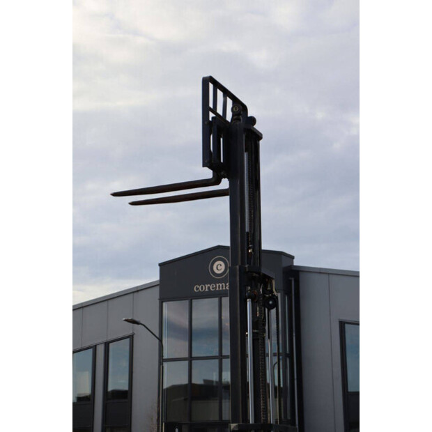 2010 MITSUBISHI FG35N-44431677