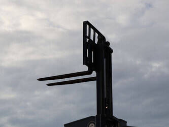 2010-mitsubishi-fg35n-1396872-44431678