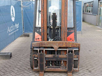 2013-fenwick-linde-h25t-02-44431688