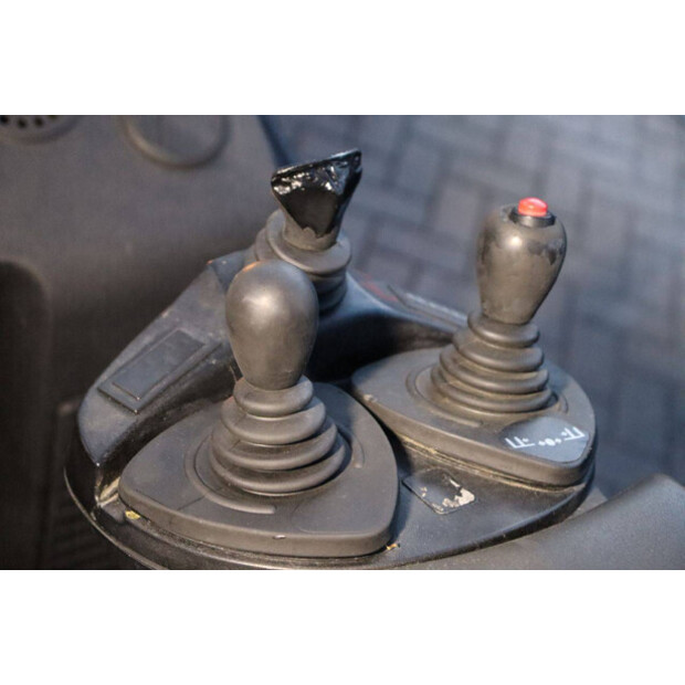 2012 فينويك H30-44431805