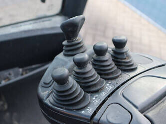 2014-linde-h25d-02-1396883-44432123