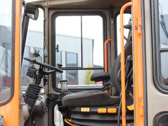 2001-svetruck-1060-30-1396884-44432162