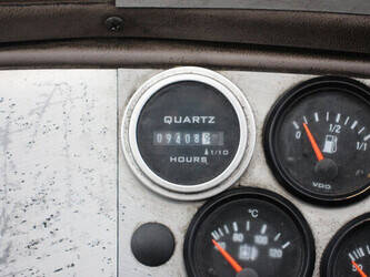 2001-svetruck-1060-30-1396884-44432167