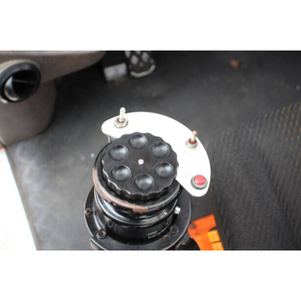 2001 سفيتراك 1060-30-44432176