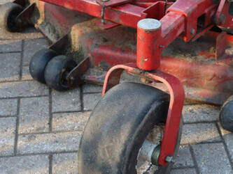 2014-toro-zeroturn-7000-44432292