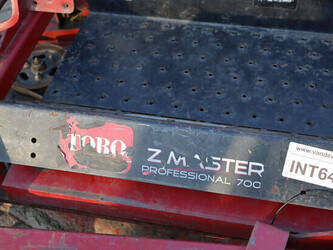 2014-toro-zeroturn-7000-44432294