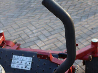 2014-toro-zeroturn-7000-44432308