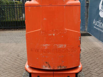 2010-jlg-toucan-800-a-1396889-44432318