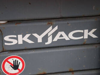 2015-skyjack-sj6832rt-1396891-44432387