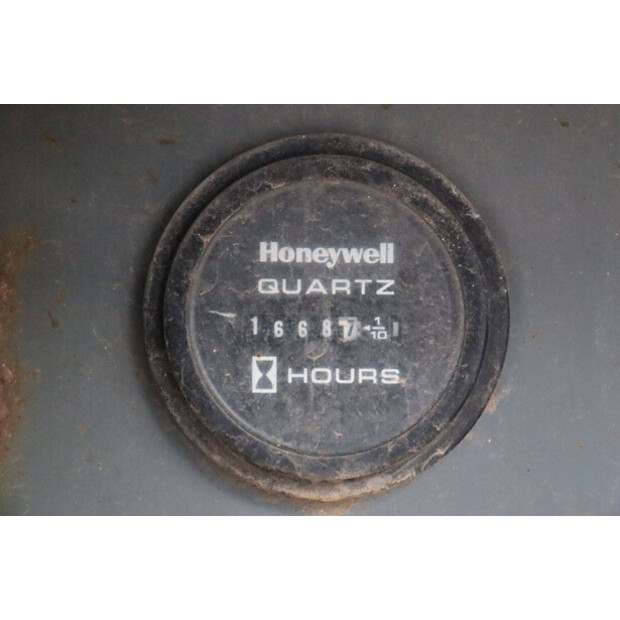 2015 SkyJack SJ6832RT-44432393