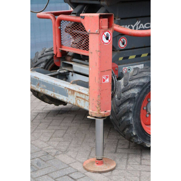 2015 SkyJack SJ6832RT-44432412