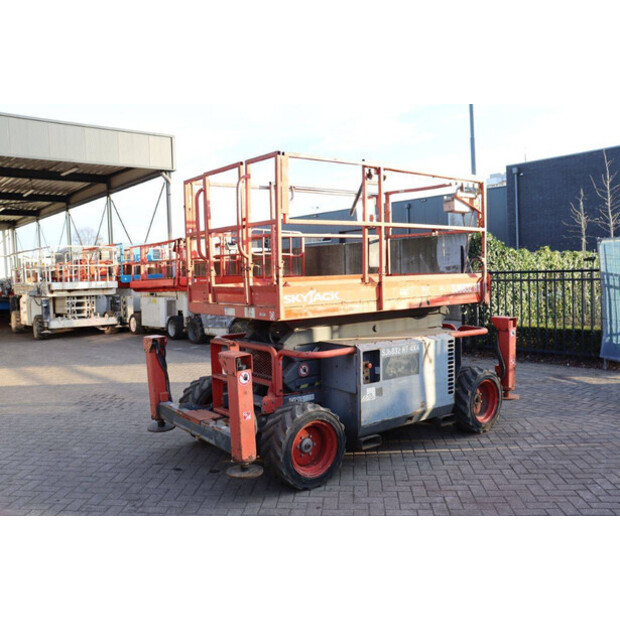 2015 SkyJack SJ6832RT-44432418