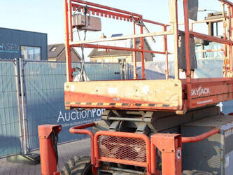 2015-skyjack-sj6832rt-1396892-44432422