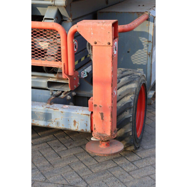 2015 SkyJack SJ6832RT-44432424