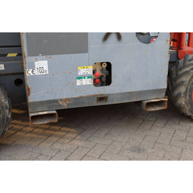 2015 SkyJack SJ6832RT-44432429