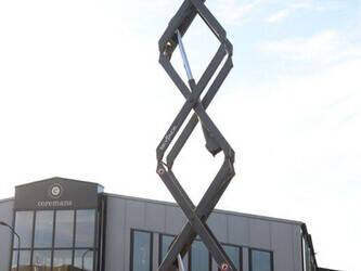 2015-skyjack-sj6832rt-1396892-44432456