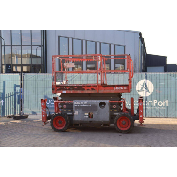 2015 سكايجاك SJ6832RT-44432460