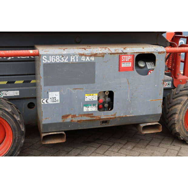 2015 SkyJack SJ6832 RT-44432539