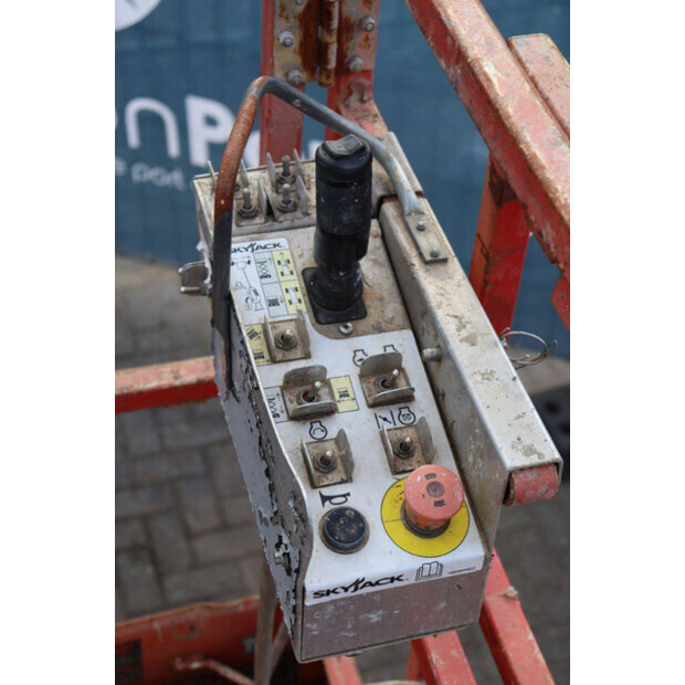 2015 SkyJack SJ6832 RT-44432559