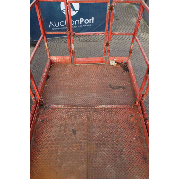 2015 SkyJack SJ6832 RT-44432560