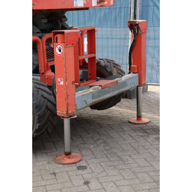 2015 SkyJack SJ6832 RT-44432567