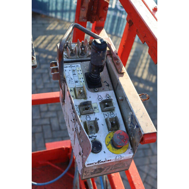 2016 SkyJack SJ6832RT-44432598