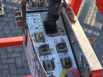 2016-skyjack-sj6832rt-1396896-44432598