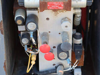 2016-skyjack-sj6832rt-1396896-44432607